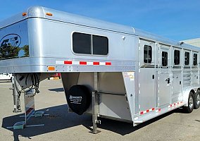 2015 4-Star 4 Horse Slant 2015 4-Star Horse Trailer in Jefferson, Ohio