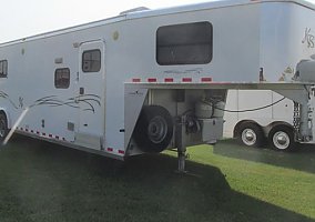 2006 Kiefer Horse Trailer in Kingfisher, Oklahoma