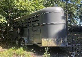 2016 Other Horse Trailer in New York City, New York