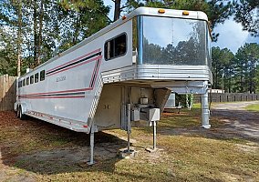 1999 Cato Custom 1999 Other Horse Trailer in Holly Hill, South Carolina