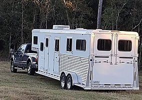 2018 Adam 2+1 2018 Adam Horse Trailer in Windsor, South Carolina
