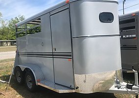 2022 Bee 2 hrs Durango 2022 Other Horse Trailer in Eastover, South Carolina
