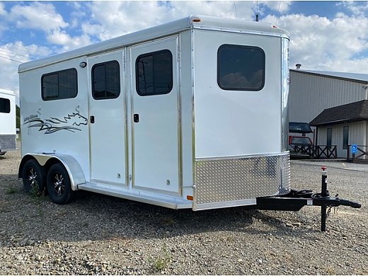2021 Homesteader 2 Horse