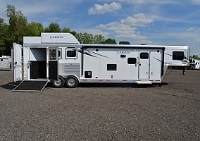 2022 Lakota Horse Trailer in Whitehall, Pennsylvania