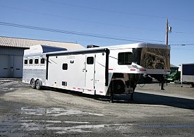 2022 Lakota Horse Trailer in Whitehall, Pennsylvania