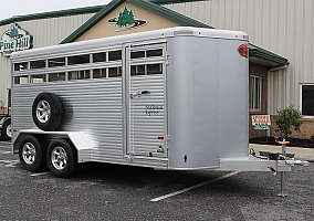 2019 Sundowner Horse Trailer in Gordonville, Pennsylvania