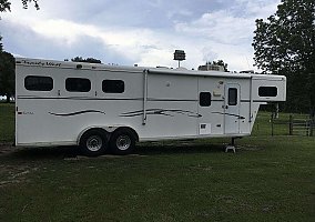 2007 Trails West Horse Trailer in Madison, Florida